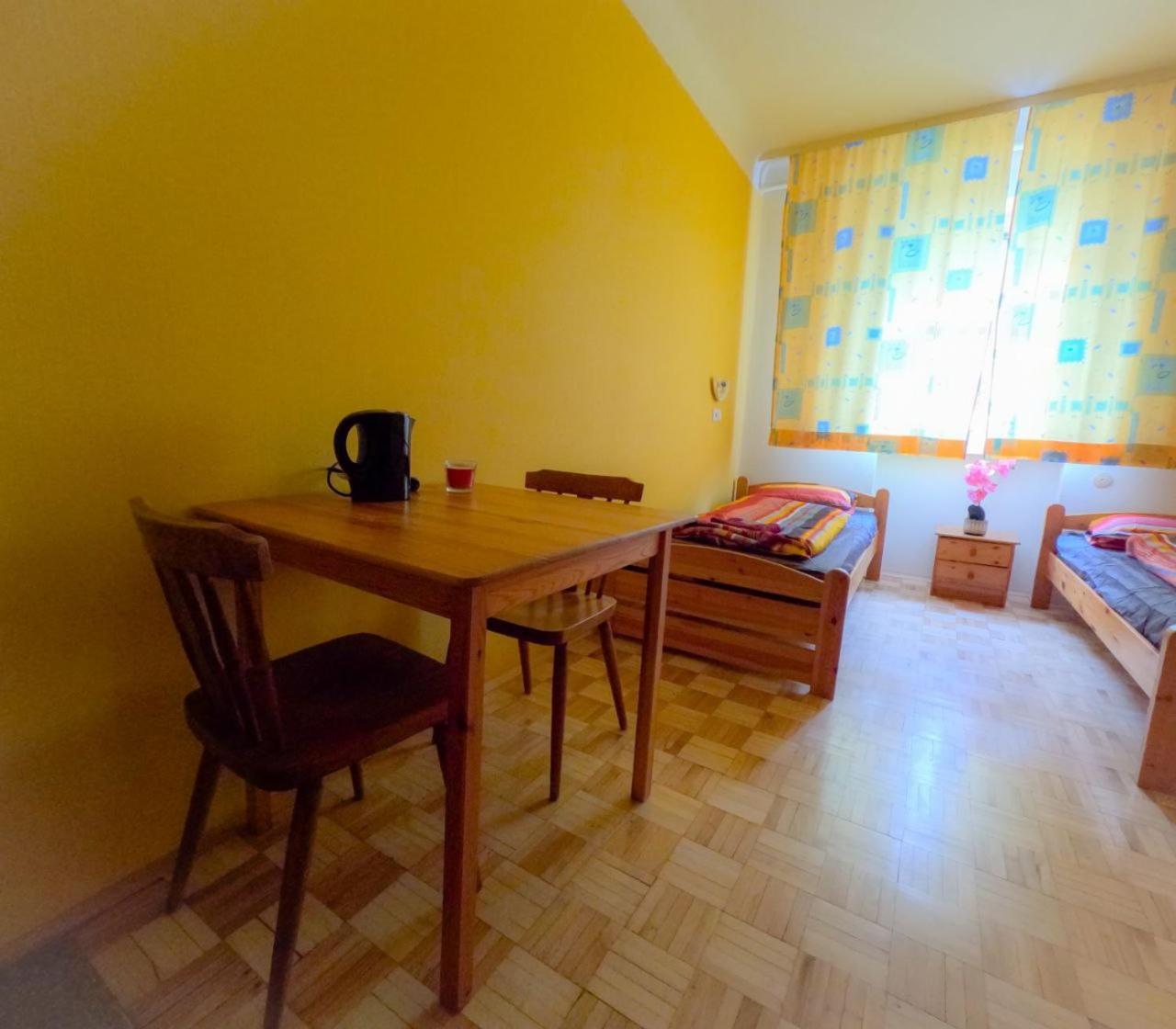 Cozy - U3 Hutteldorferstrasse Privatunterkunft